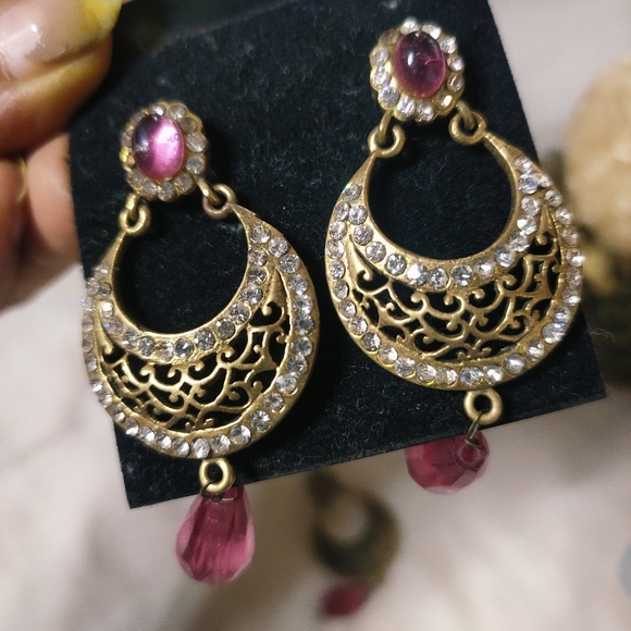 Pink stone chandbali with pendant - Picture 7 of 7